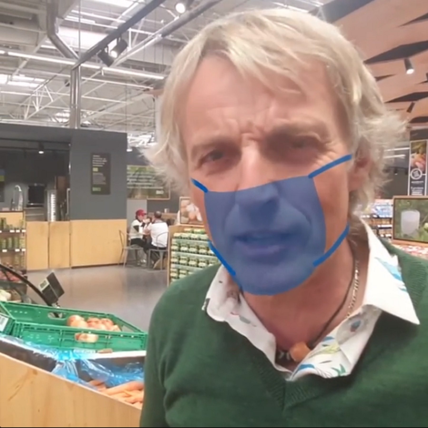 Jesús Calleja amb mascareta fake: polèmica per un vídeo promocional de Carrefour