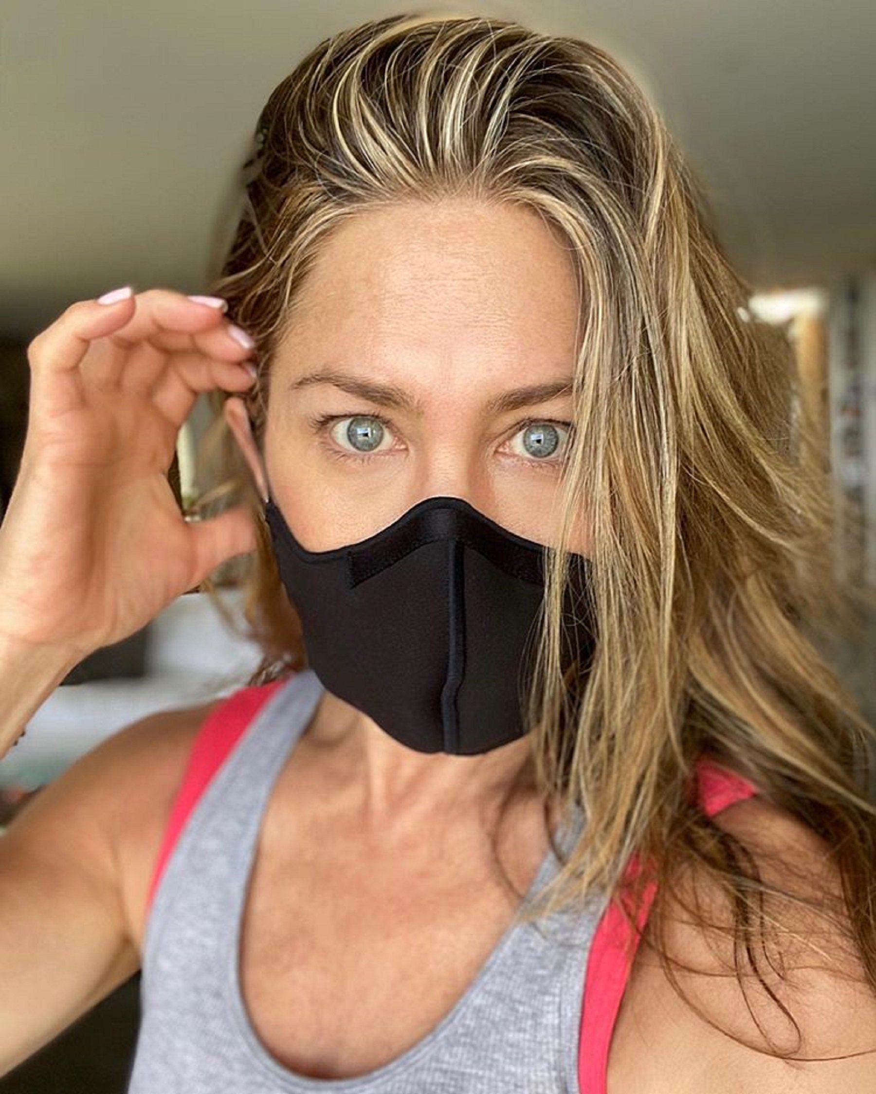 Jennifer Aniston remueve conciencias: impactante grito de alarma contra la Covid-19