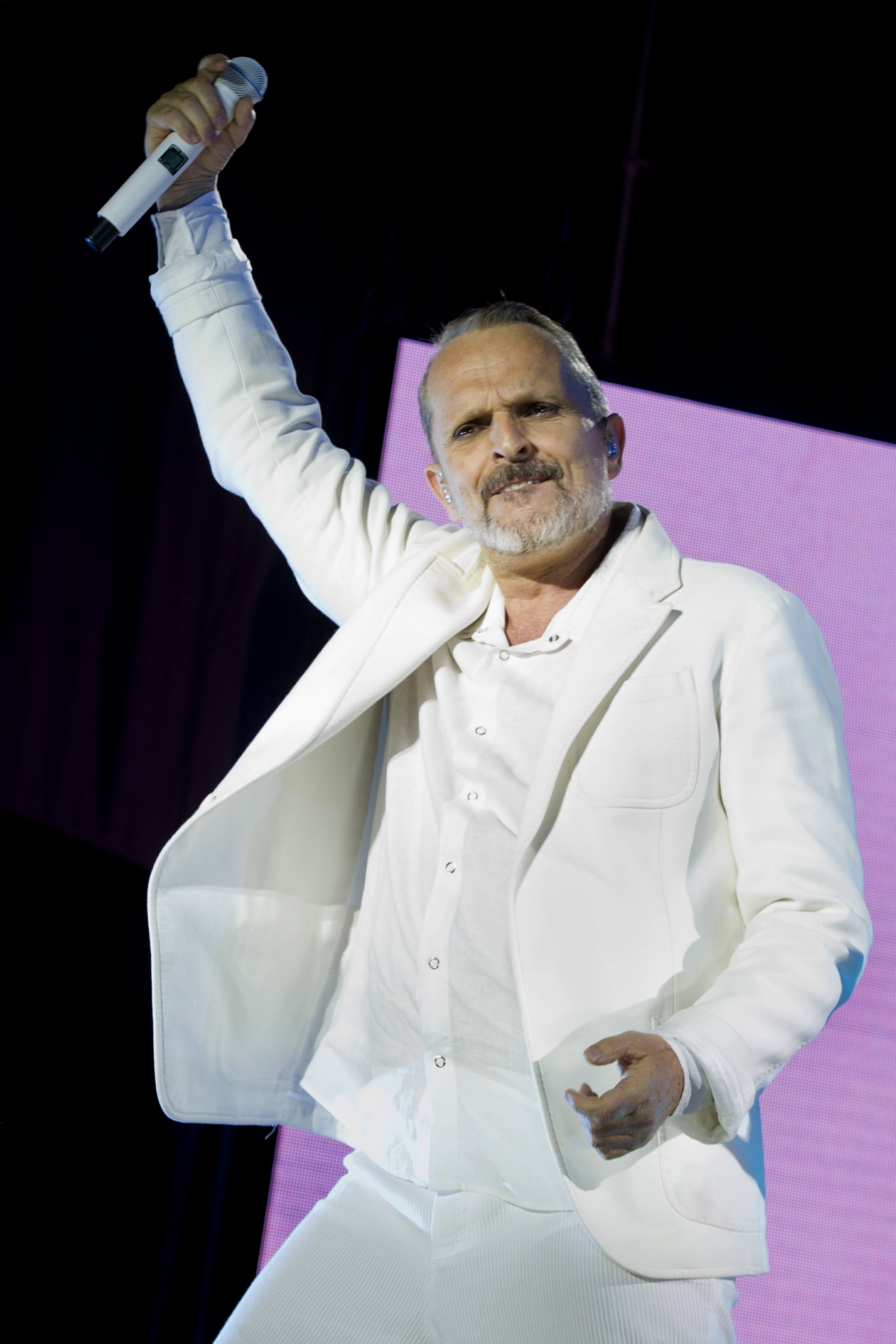 Preocupació per Miguel Bosé: reapareix molt desmillorat enmig de les polèmiques