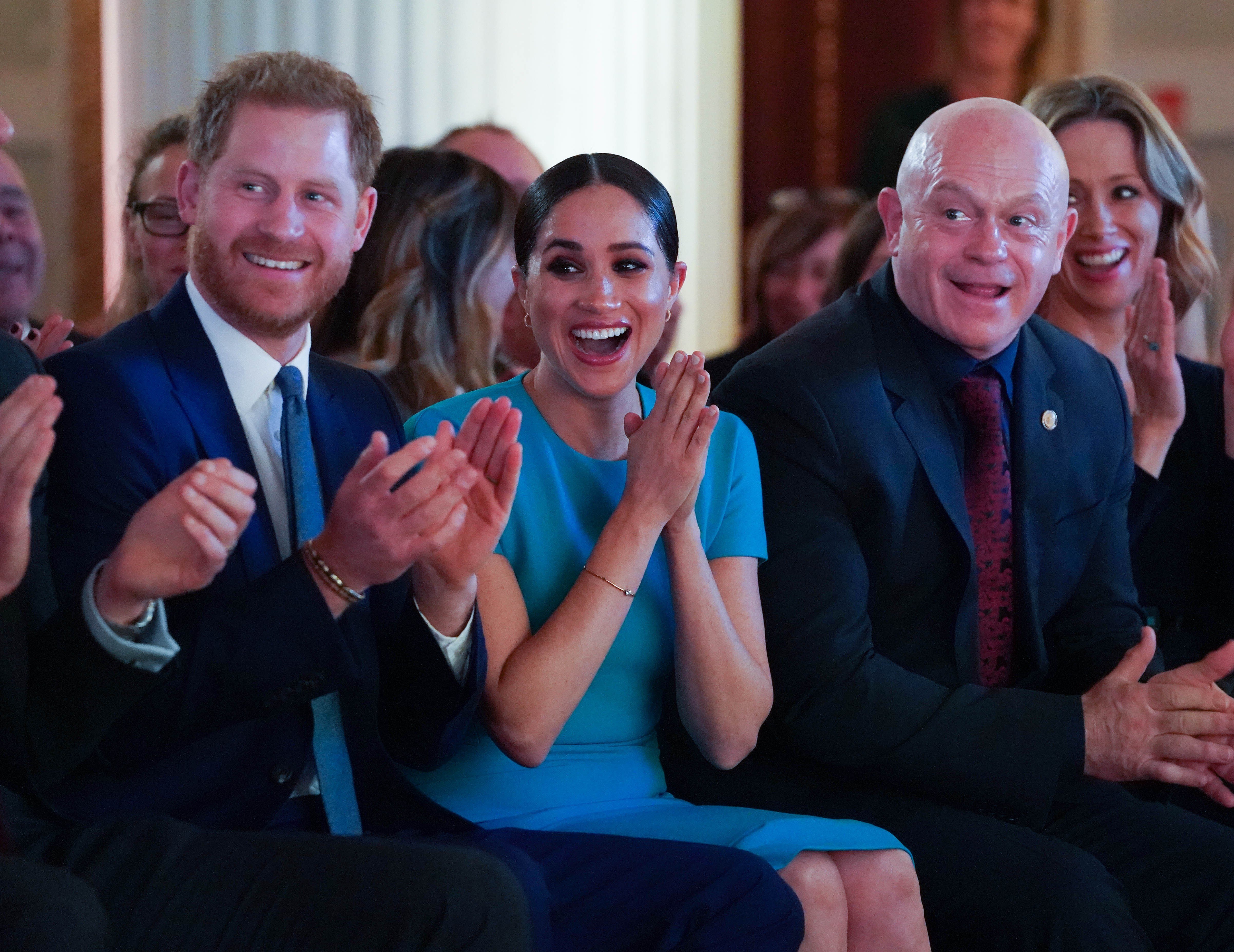 L'escatològica prova d'amor dels exroyals Enric i Meghan Markle a Botswana