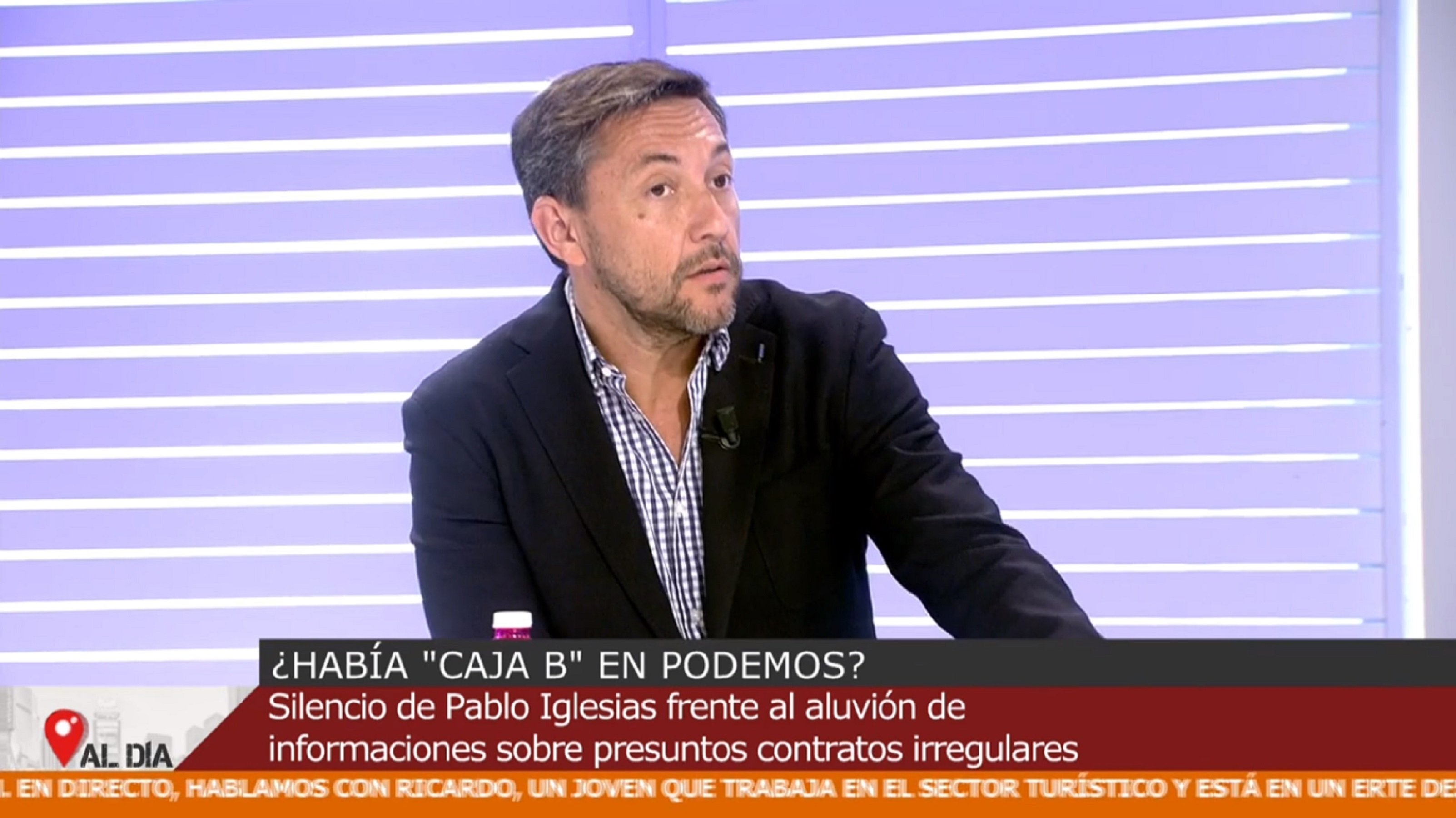 Javier Ruiz, harto: "Basta ya de intimidarnos si no cantamos el Cara al Sol"
