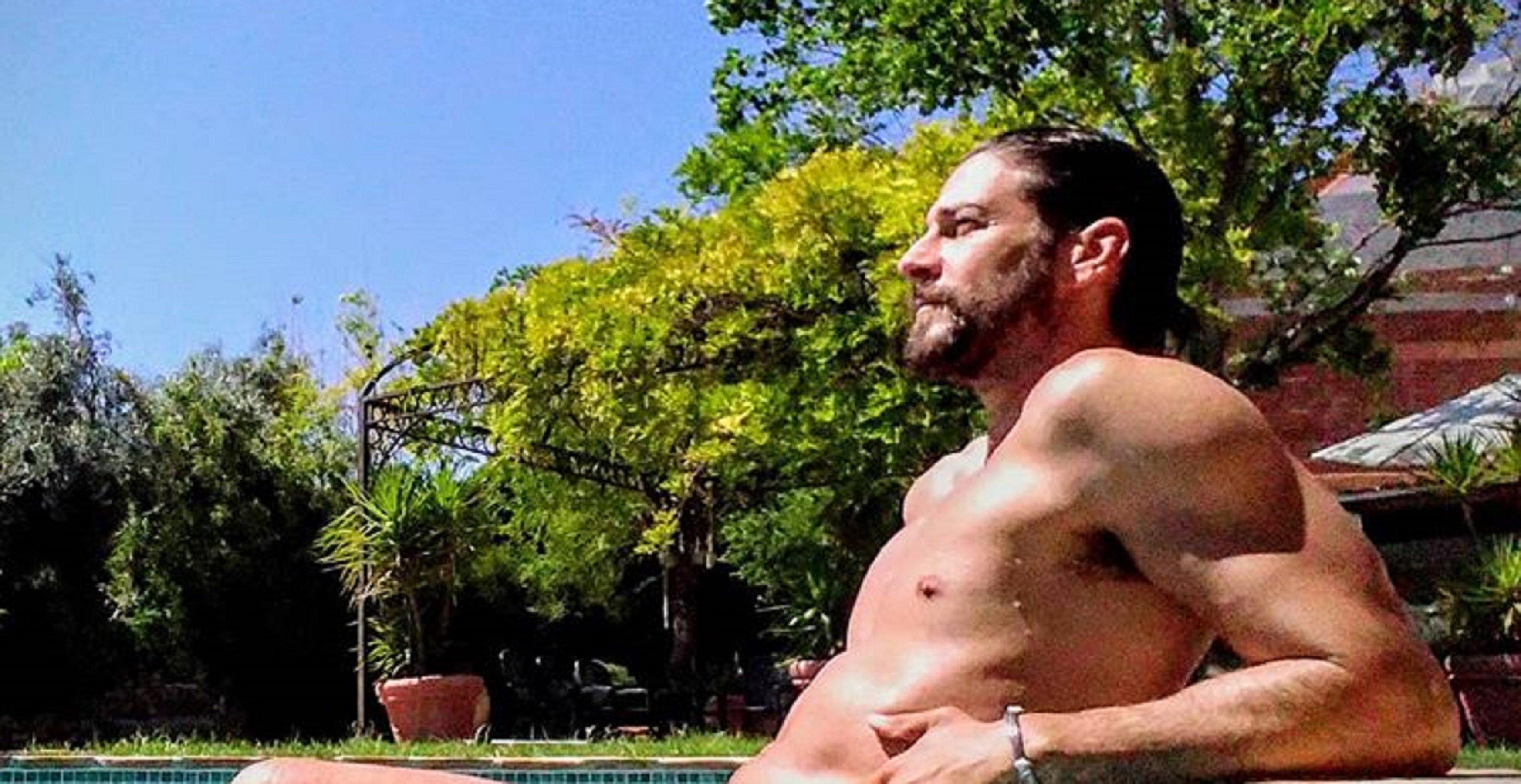 Félix Gómez está espectacular: el desnudo integral que calienta la red