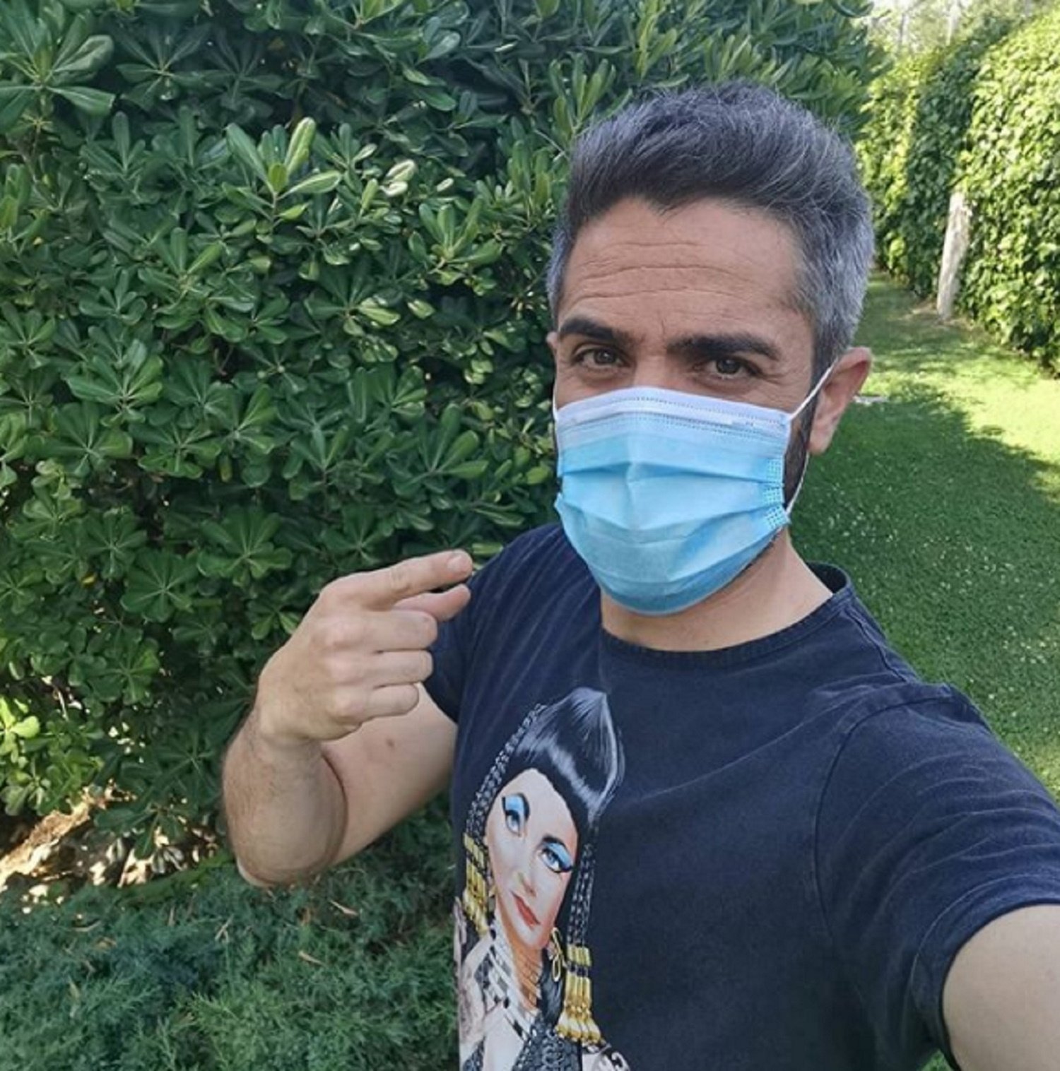Roberto Leal tiene coronavirus: Manel Fuentes le sustituye en 'Pasapalabra'