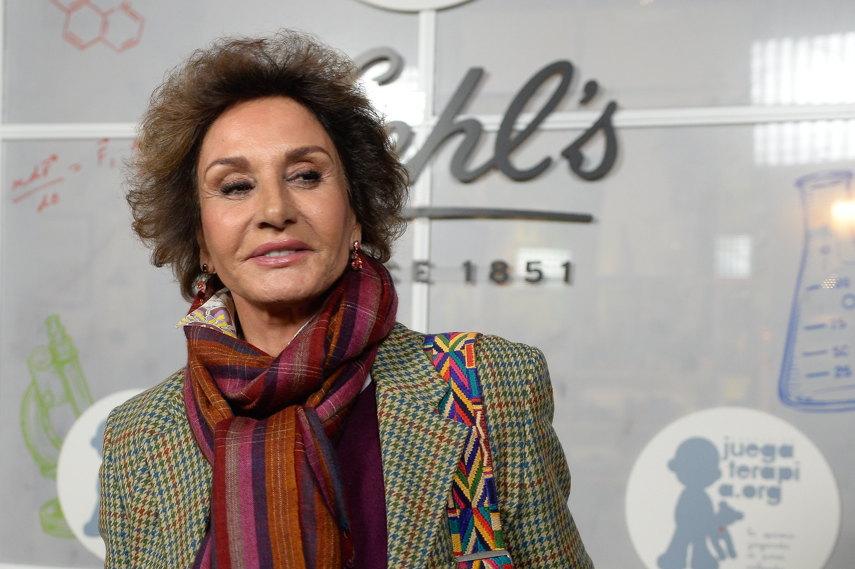 El secreto de Naty Abascal, 82 años, son unas cápsulas antiedad de rejuvenecimiento y reparación