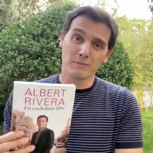 Albert Rivera venent llibre Twitter