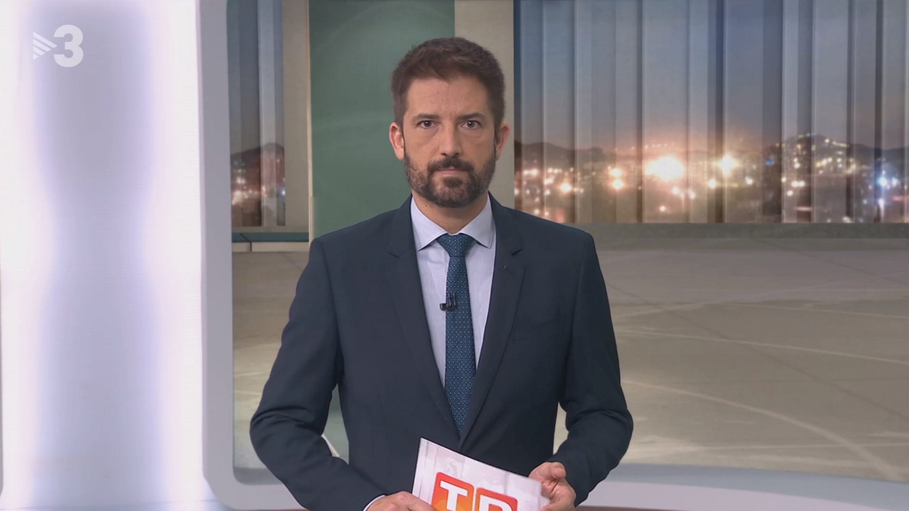 Cruanyes se solidaritza amb el reporter de TV3 assetjat en directe: "Prou"