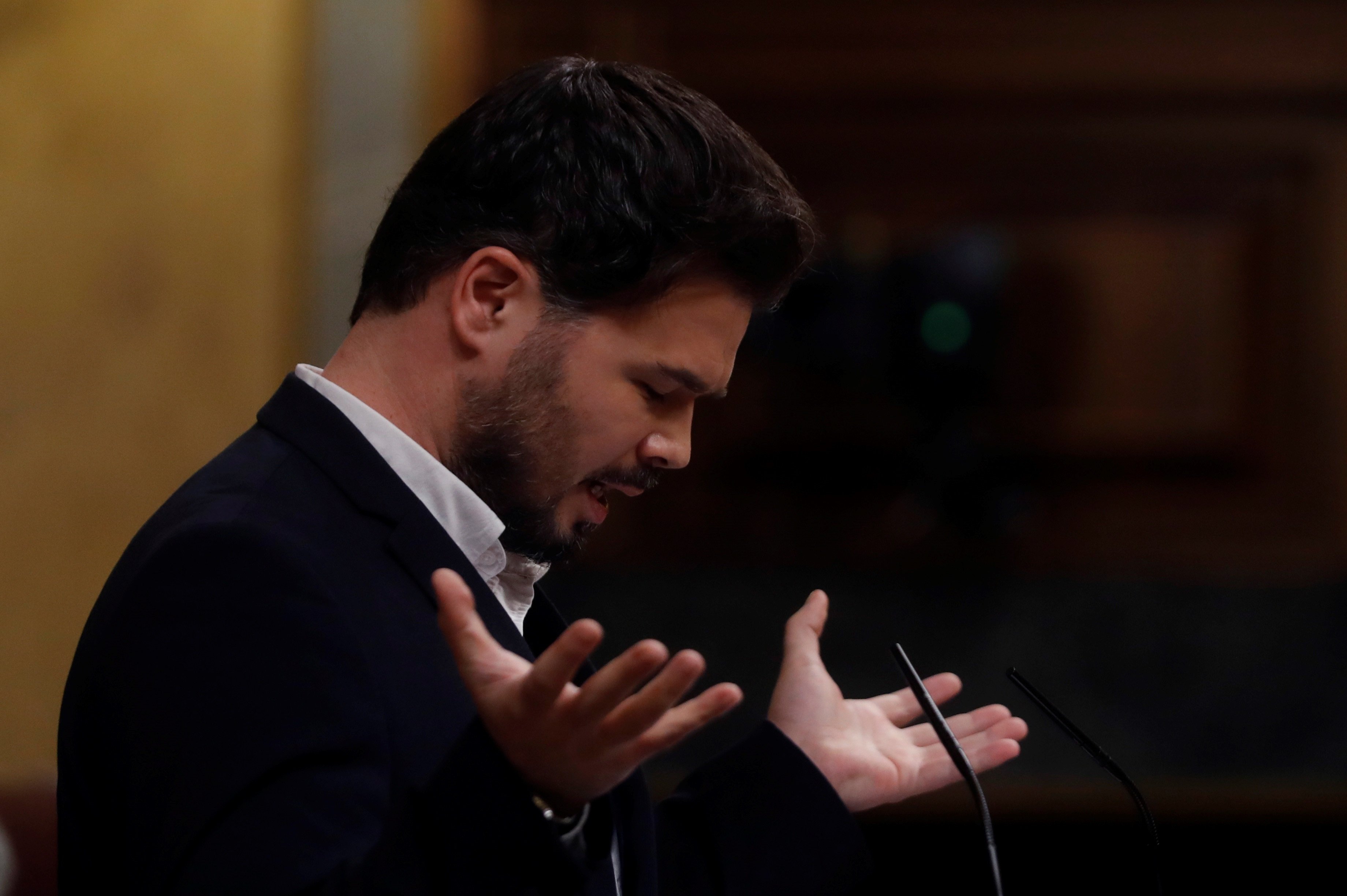 Penosos insults a un periodista de Mediaset per dir que coincideix amb Rufián