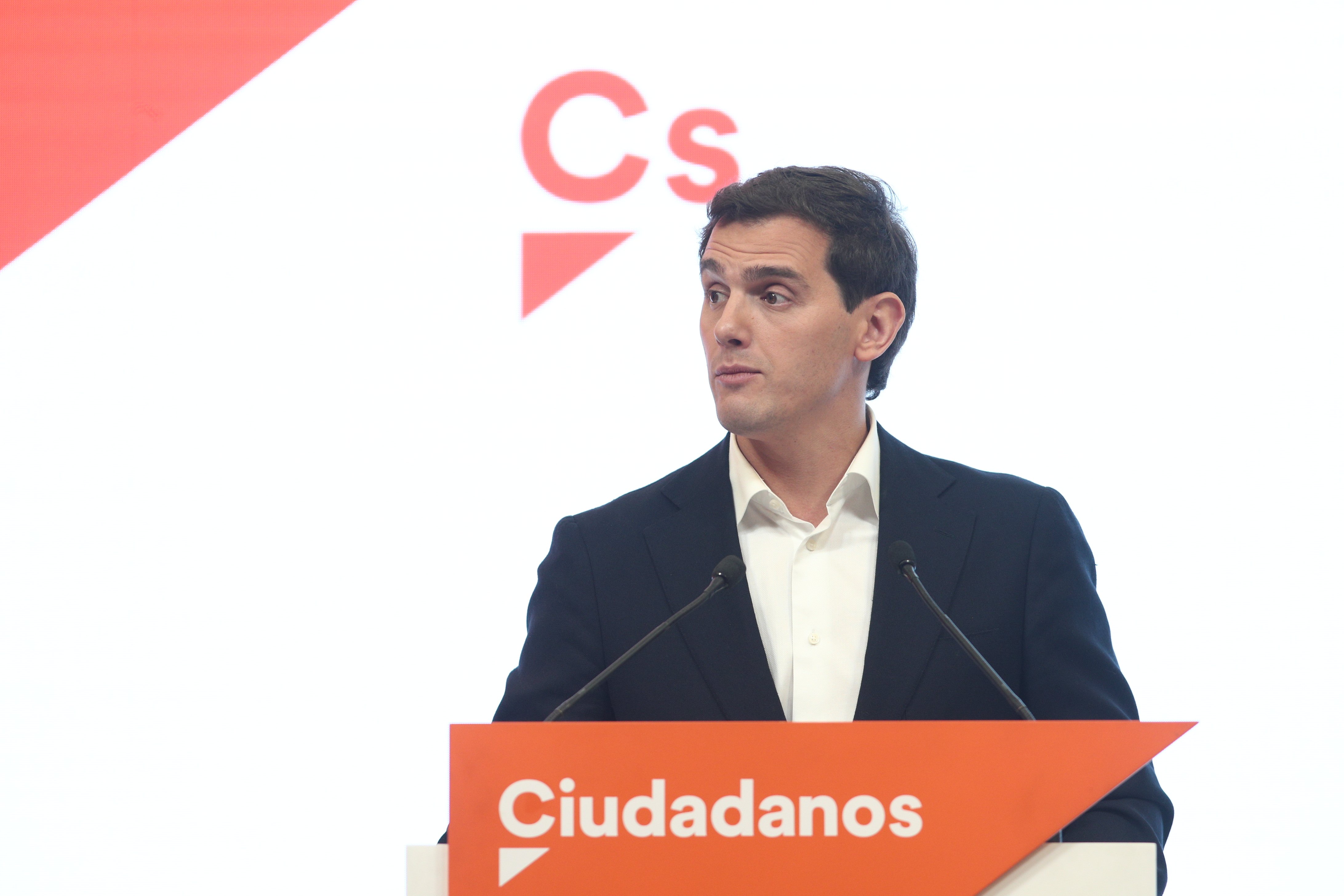 Tunda a Albert Rivera en los medios: dos VIPS mediáticos lo hunden sin piedad