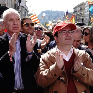 Sandez de Iceta sobre ser español o catalán. Baños le canta las cuarenta
