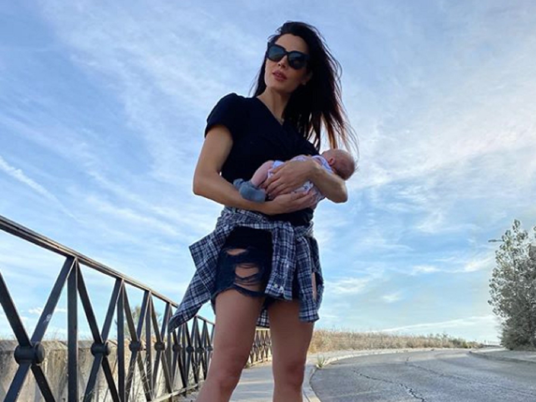 Vapulean a Pilar Rubio por lo que hace con su bebé de tan solo cuatro meses