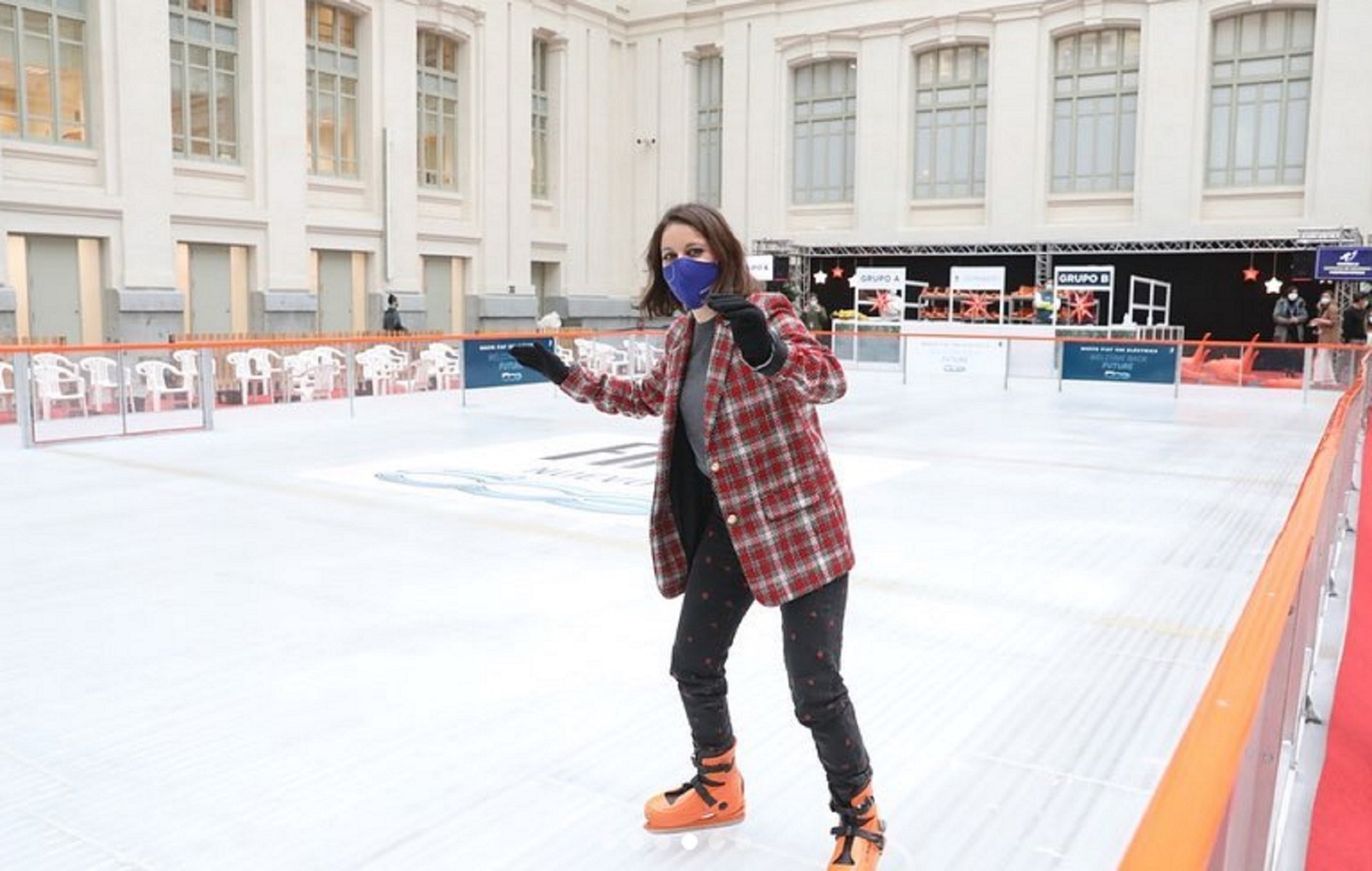 VÍDEO El costalazo de Andrea Levy en una pista de hielo: "Ha dolido"