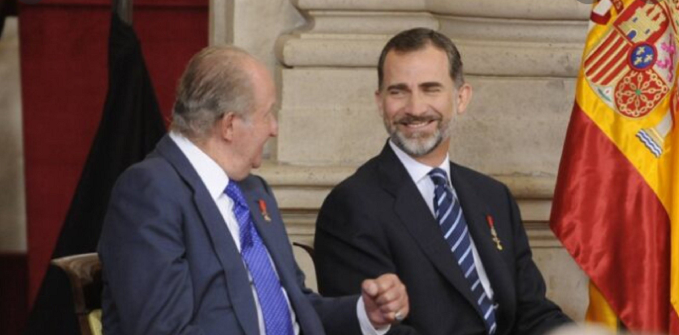 Felipe VI habla por teléfono con su padre, ha ido a visitarlo a Abu Dabi y se han visto en España