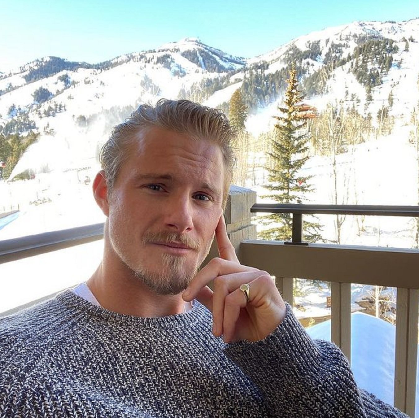 Espectacular boda de l'actor de Vikings: Bjorn i la guapíssima núvia a la neu