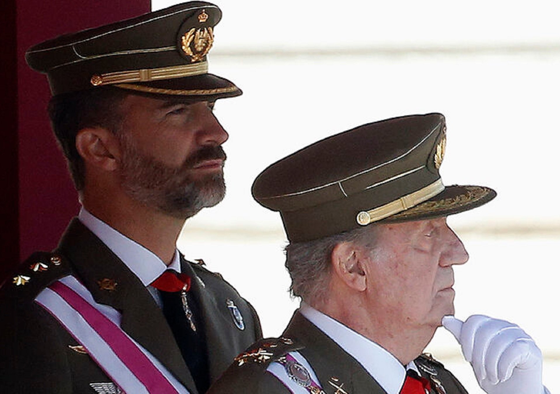 Una familiar de Felipe VI y Juan Carlos I se sincera en prime time: "Estuvo a punto de morir"