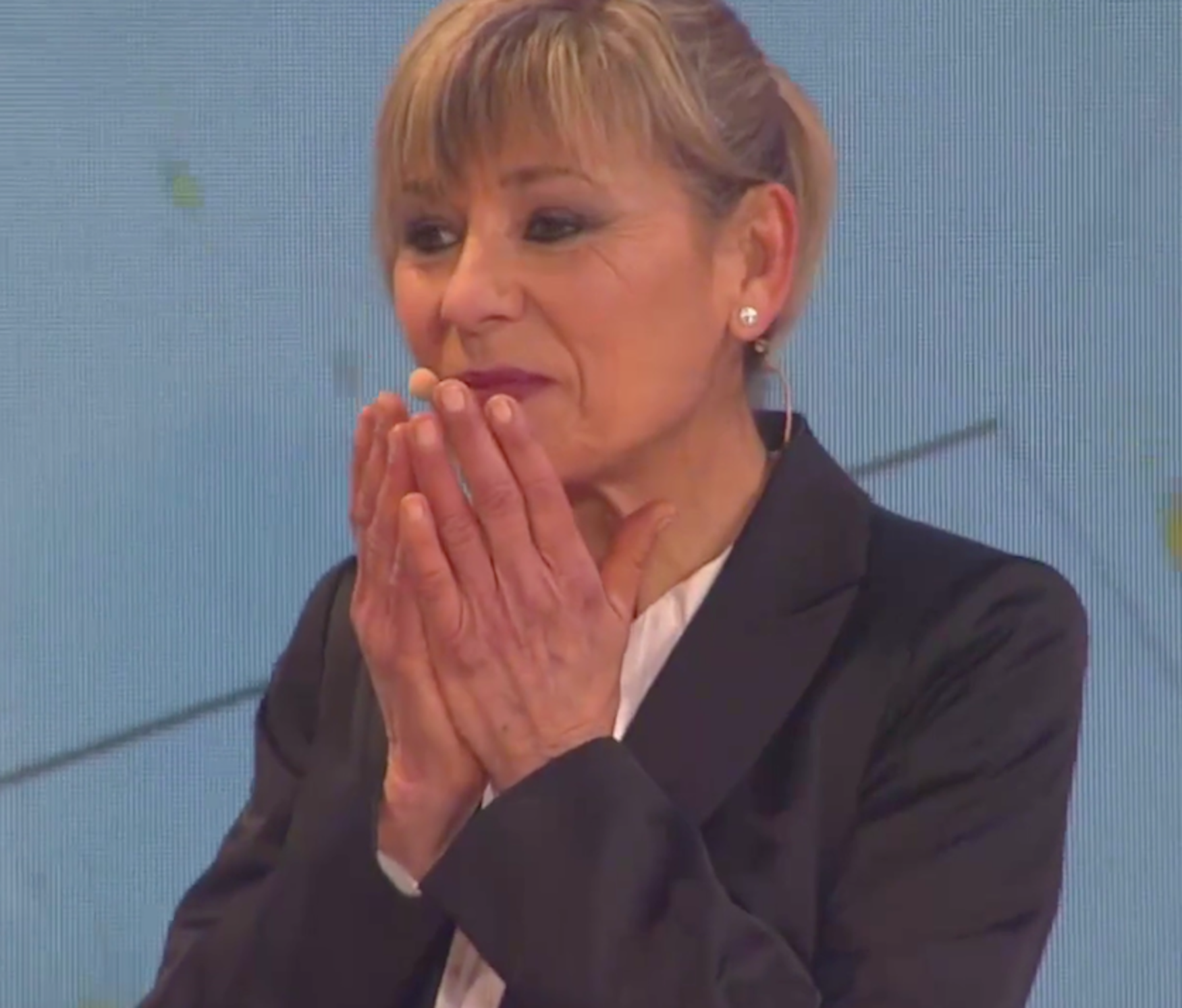 Espectacular Mari Pau Huguet a los 57, se emociona en TV3 recordando su infancia