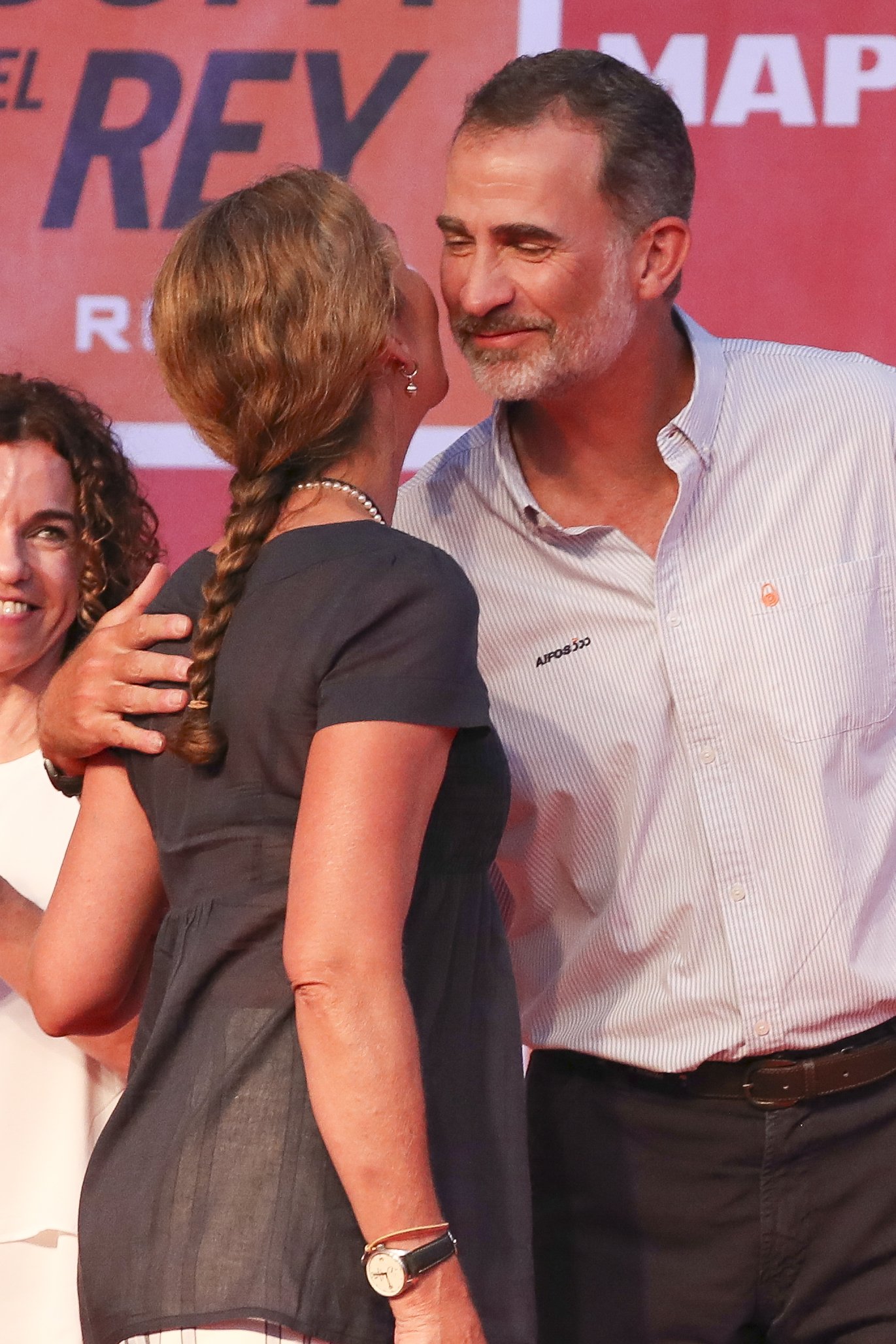La infanta Elena y sus 2 hijos, obligados a irse de casa por notificación por escrito