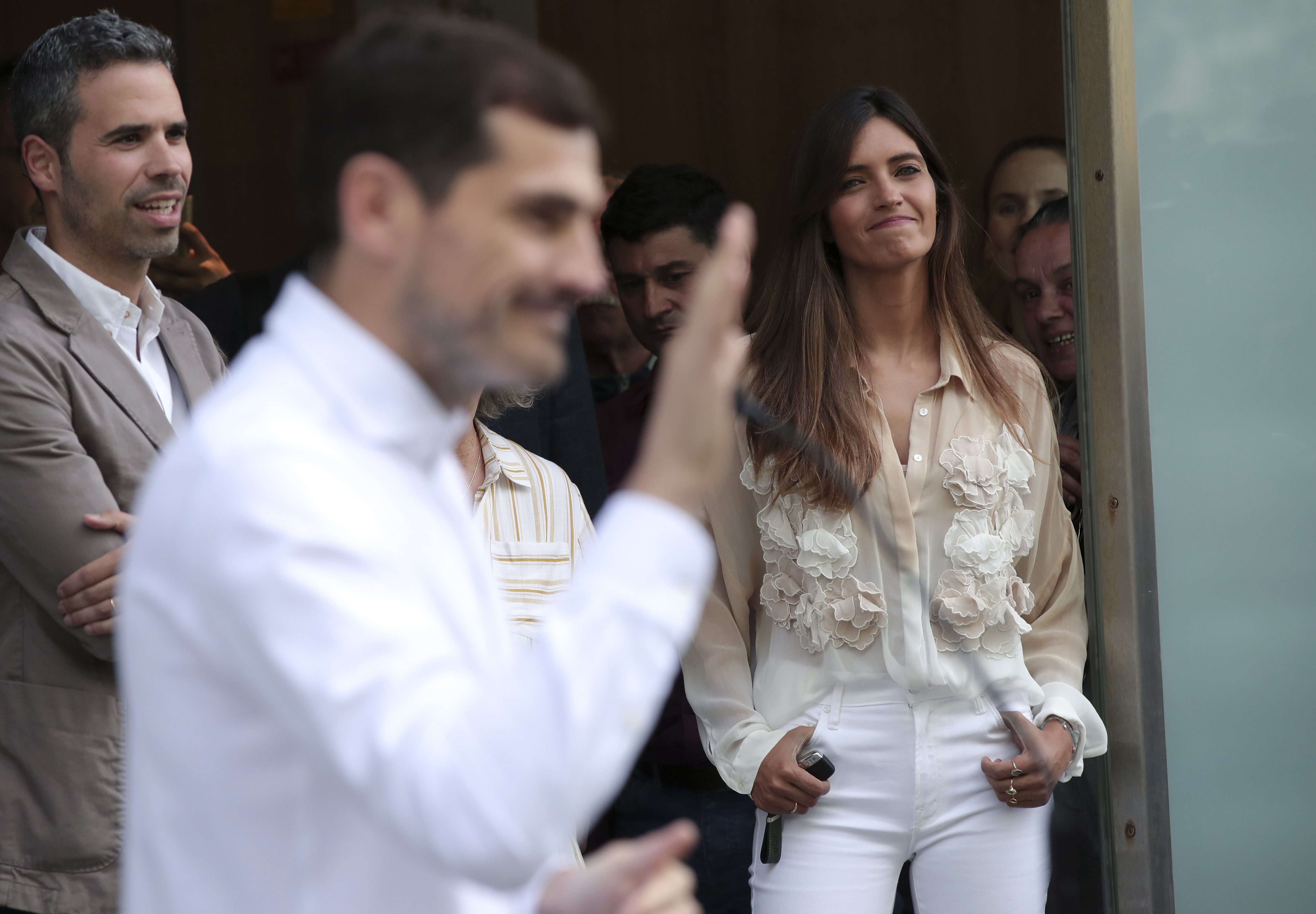 Tuit incendiari d'Iker Casillas: Sara Carbonero operada d'urgència i ell brama