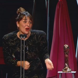 Candela Peña hace su discurso del Gaudí en castellano y la red explota: "penoso"