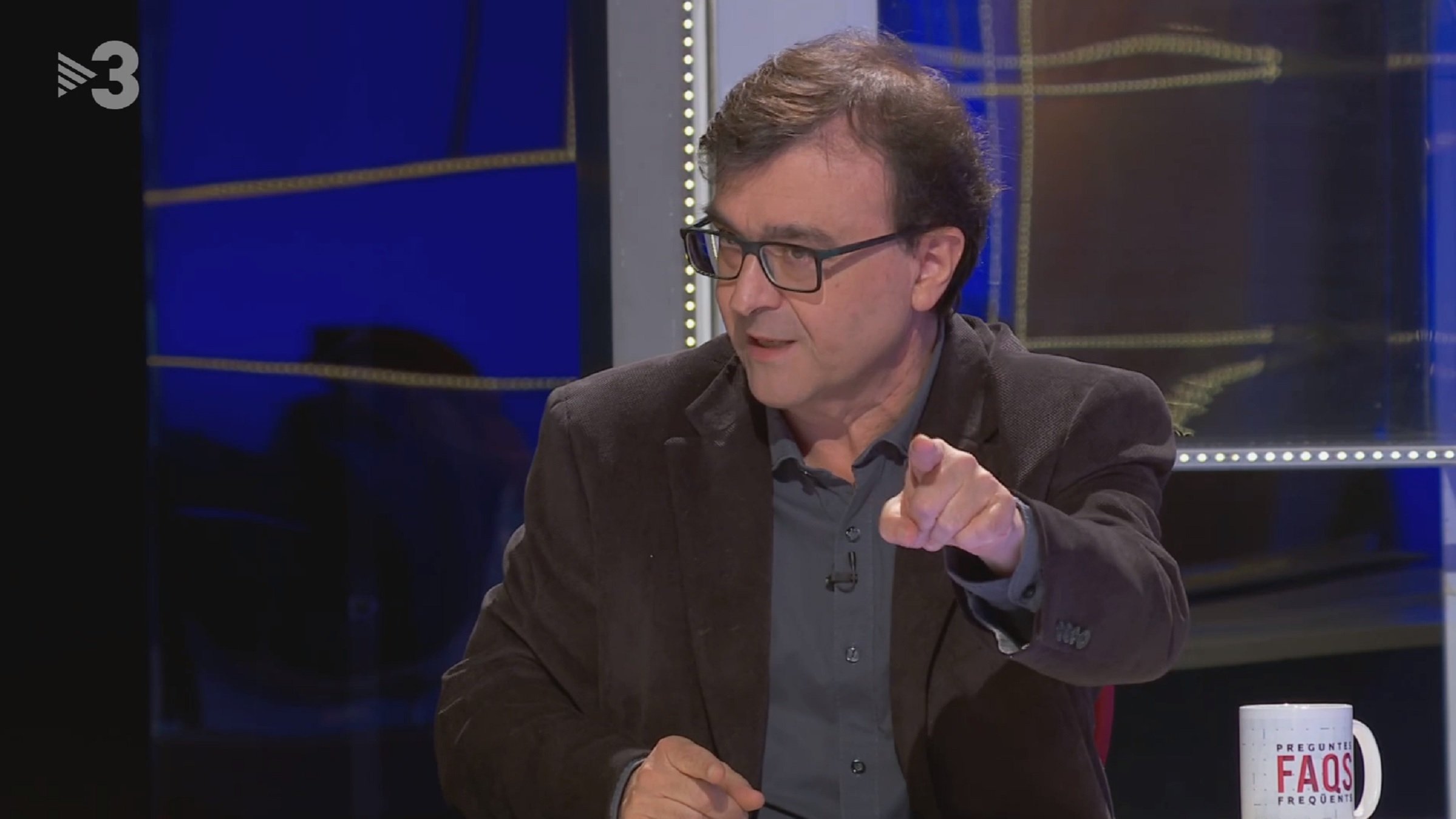 Cercas: "La élite usa a los catalanes como papel de WC" y Suso de Toro le hunde