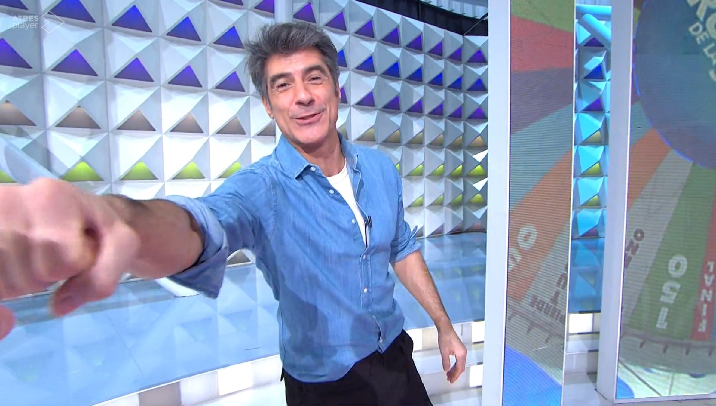 Jorge Fernández d'Antena 3, sense roba amb el cul dur com una pedra als 49 anys