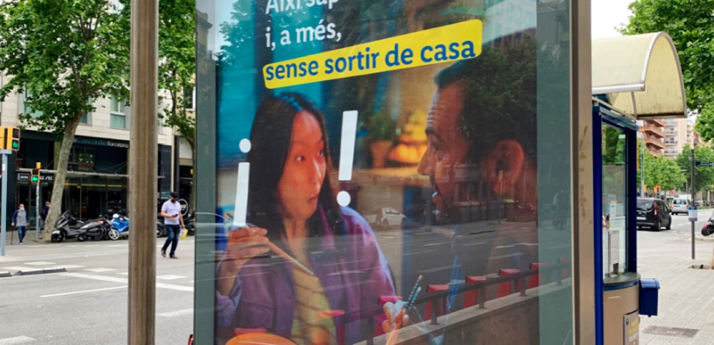 Otro cartel ofensivo para los catalanohablantes en una parada del metro de BCN