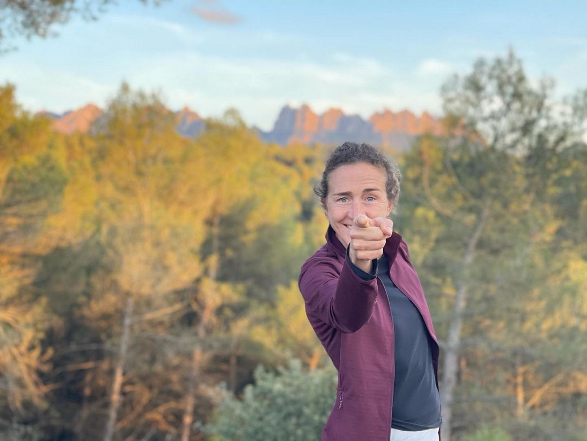 Foto irónica de Núria Picas después de vacunarse: se ríe de los conspiranoicos