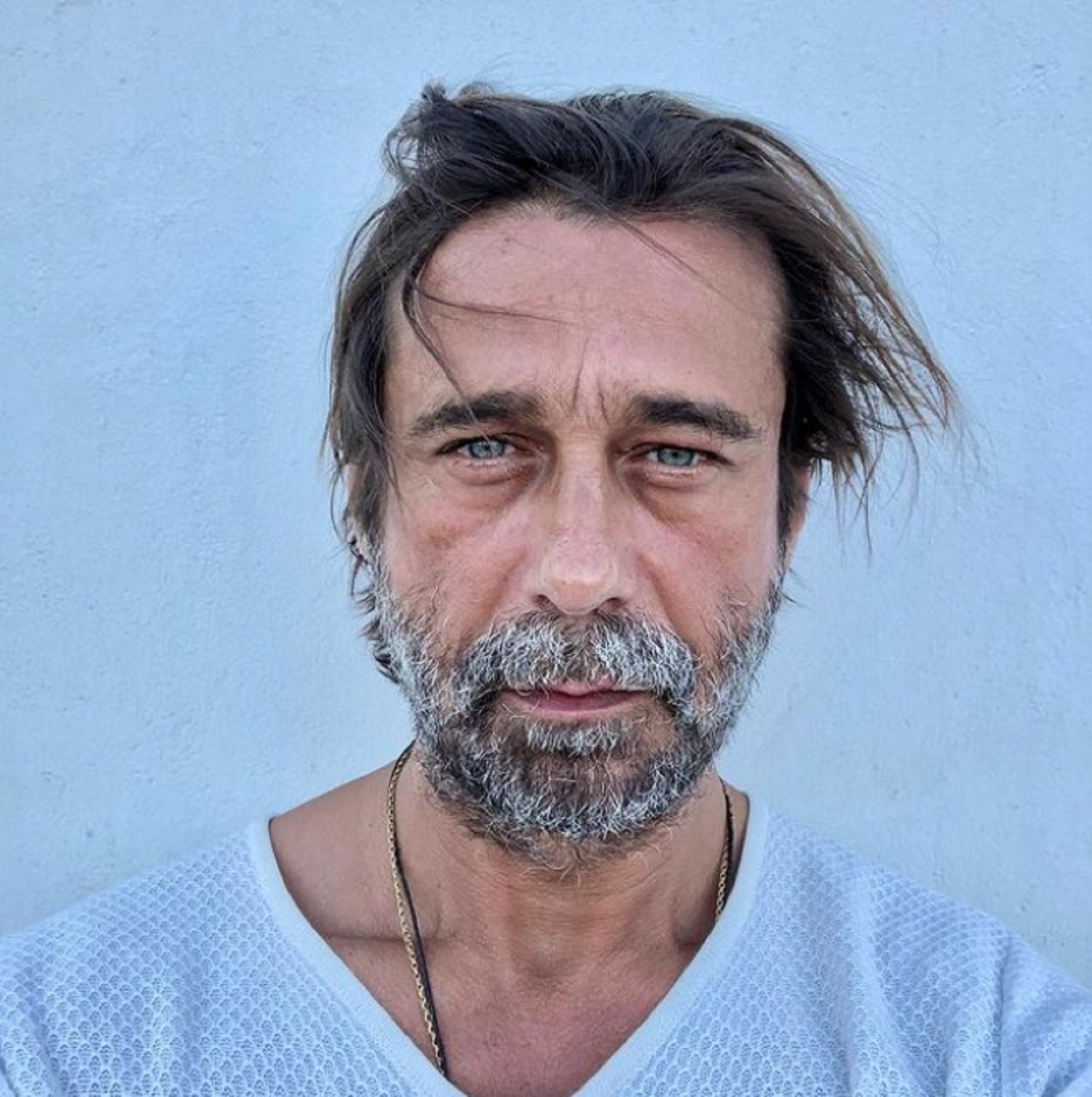 Jordi Mollà vuelve a redes "tras más de 400 días" y publica una imagen