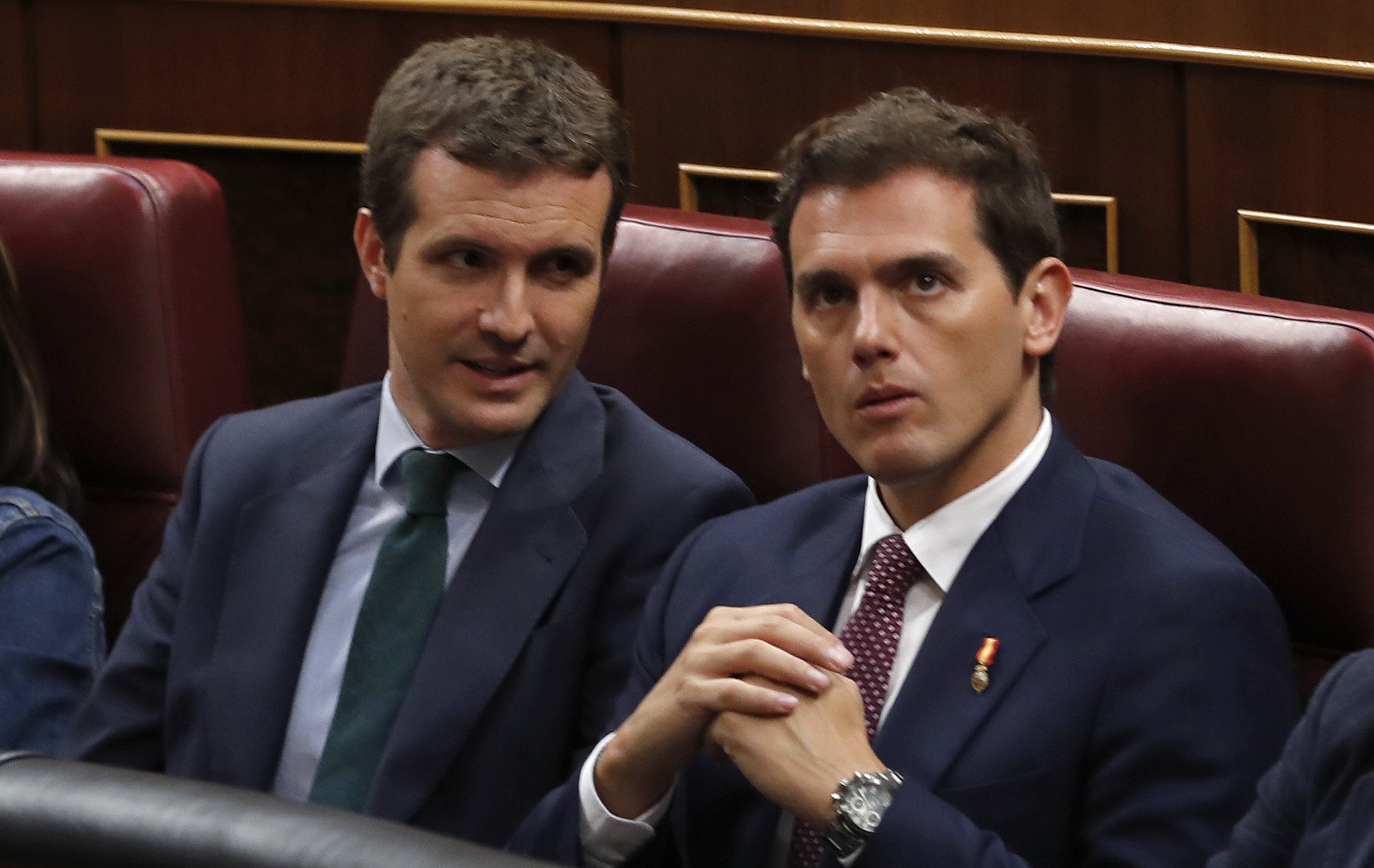 Rivera, assessor de Casado?: la xarxa els destrossa, allau de mems sagnants