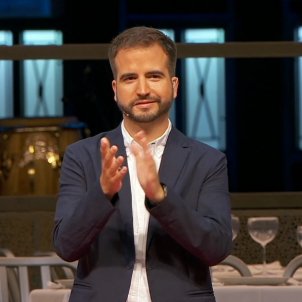 TV3 contra el programa de Ustrell al pasarse al castellano y humillar al catalán