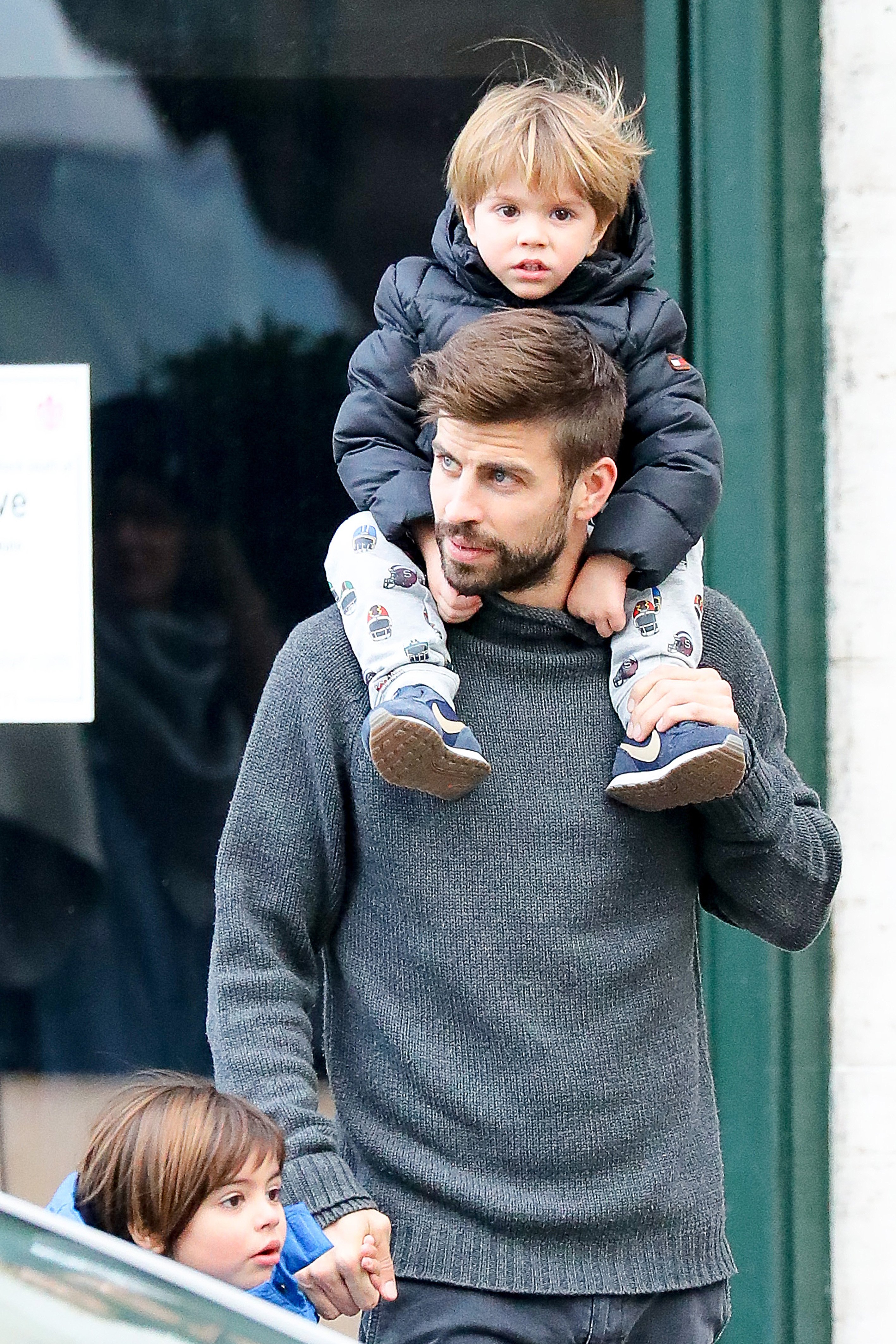 Piqué y Shakira de vacaciones de superlujo: foto espectacular de Milan y Sasha