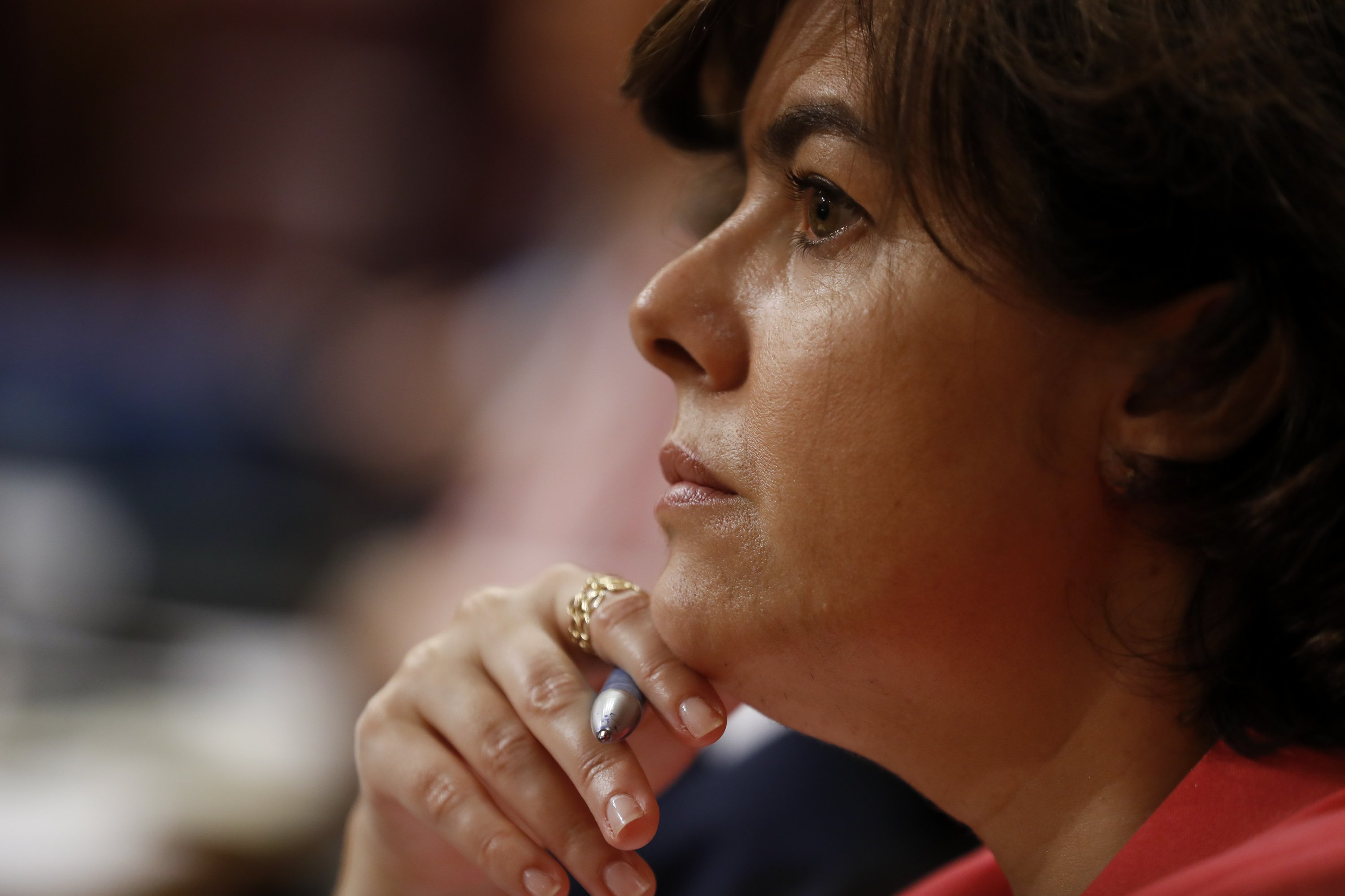 Reapareix canviada Soraya Sáez de Santamaría després d'un greu problema de salut