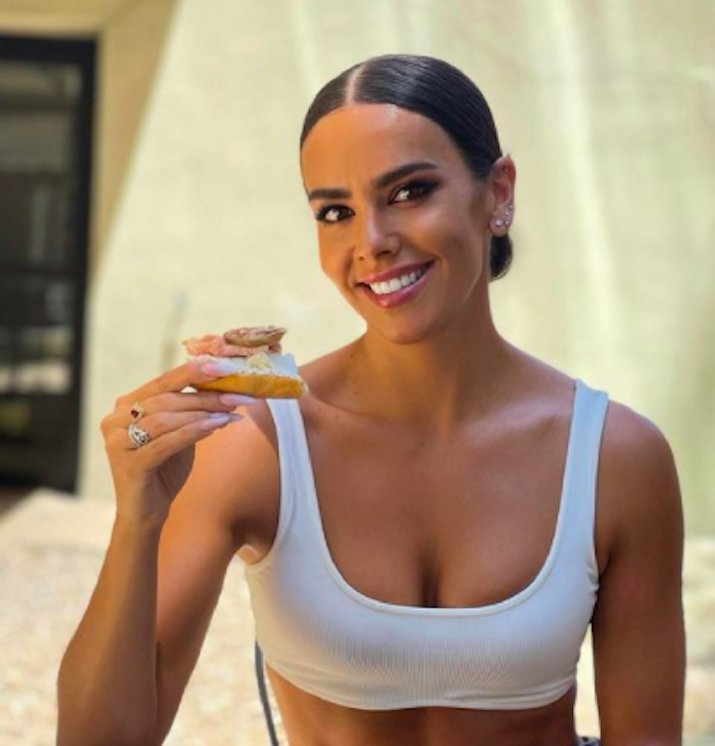 Foto de Cristina Pedroche comiendo en un restaurante que solo recibe críticas