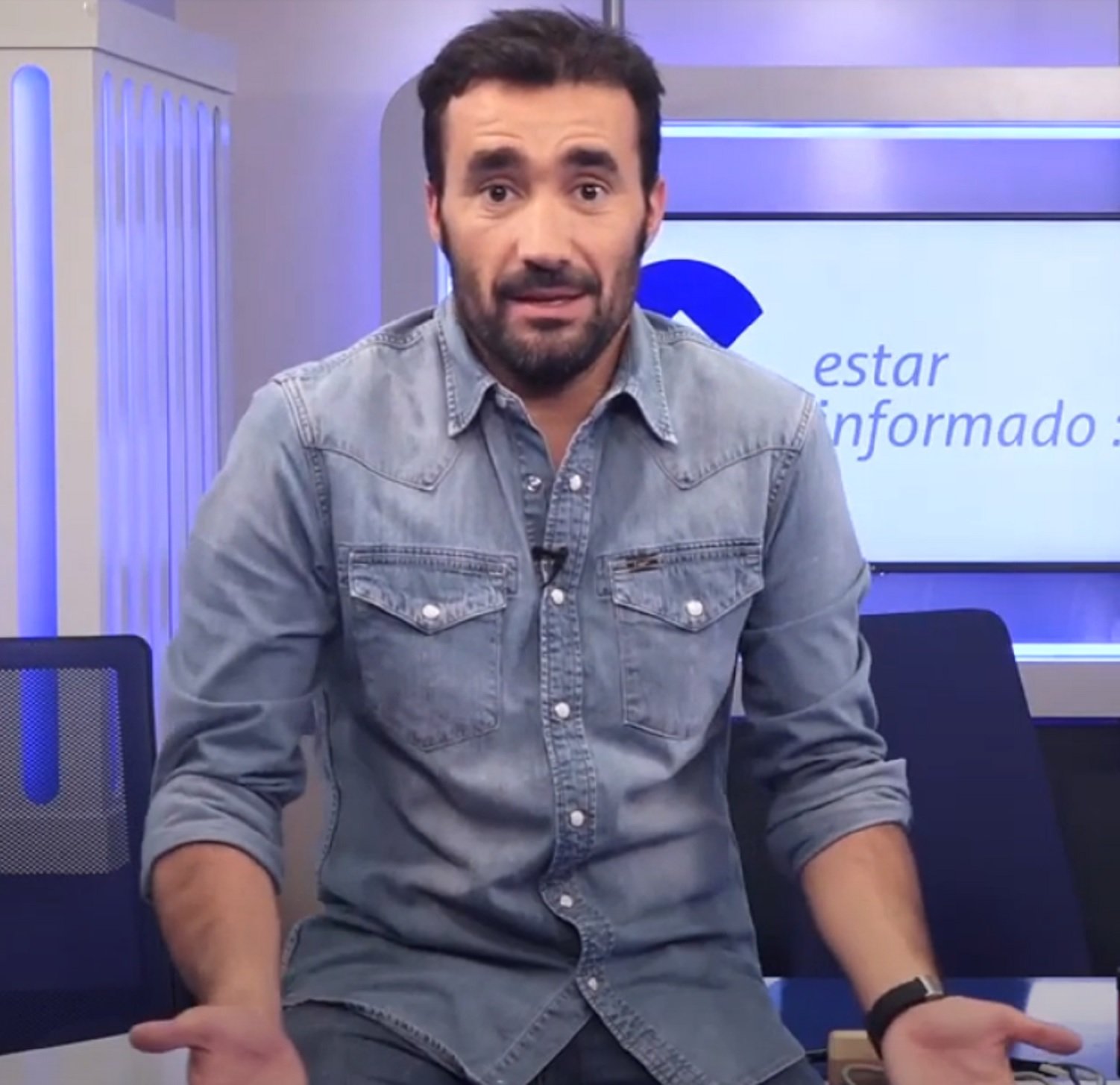 Juanma Castaño enseña por error la cara de su novia: catalana, guapa y muy joven