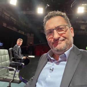 Toni Soler vuelve a twitter y hunde a Ada Colau por lo que dice del referéndum