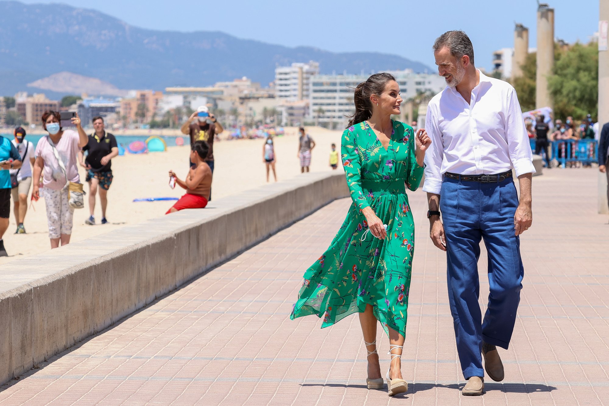 Les dues fotos virals de Letícia en biquini que preocupen a Zarzuela