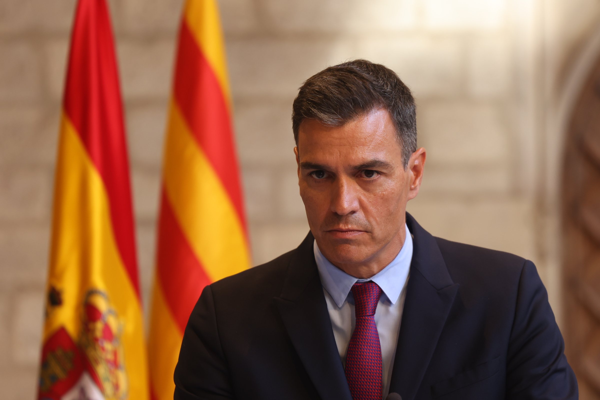 El detall de la mascareta de Pedro Sánchez a la mesa que ha passat desapercebut