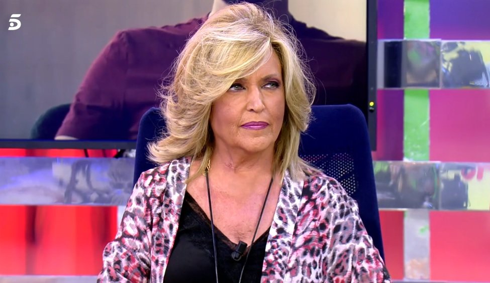 “Hice el amor en un tanatorio”. Lydia Lozano superada. Famosa de España tira Telecinco abajo