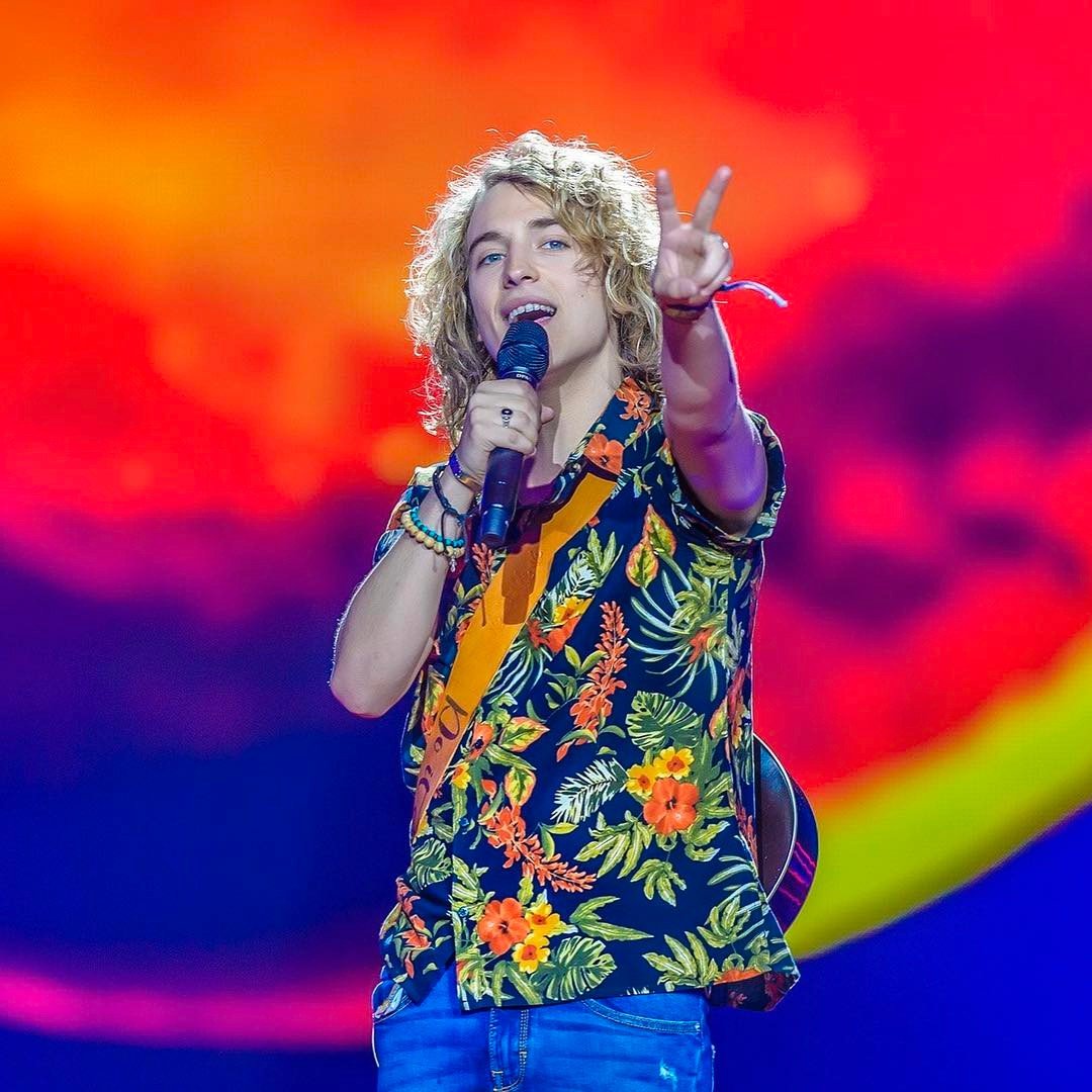 ¿Se ha enamorado Manel Navarro?