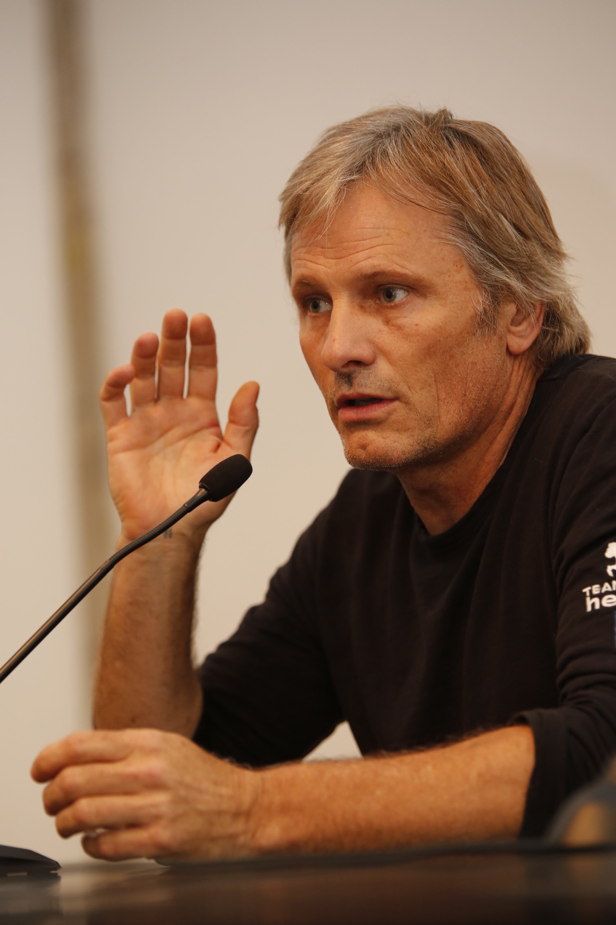 Ultres madridistes van agredir Viggo Mortensen en confondre’l amb un culer