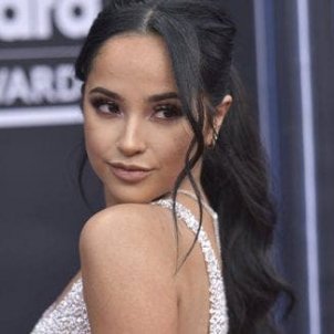 Becky G s'uneix a la moda de Shakira i Karol G amb una cançó a una infidelitat