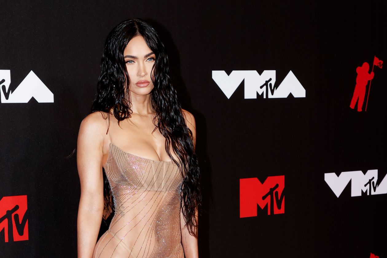 La última locura de Megan Fox. Así se presentó a una fiesta