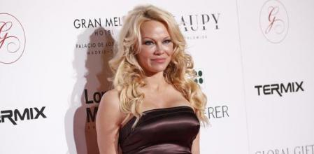 La relació secreta de Pamela Anderson amb Vladimir Putin surt a la llum