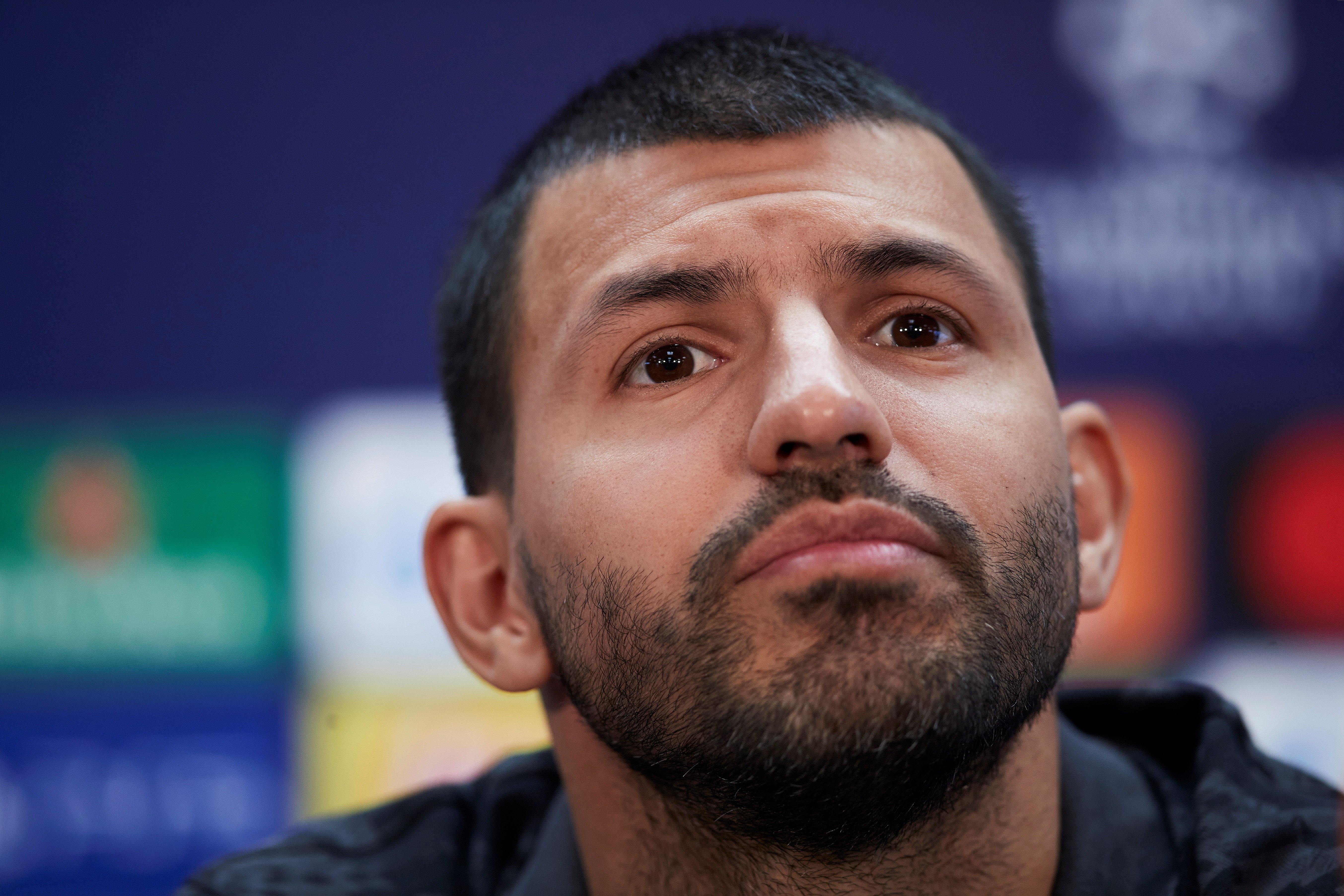 El divertido vídeo del Kun Agüero aprendiendo catalán que enamora a los culés