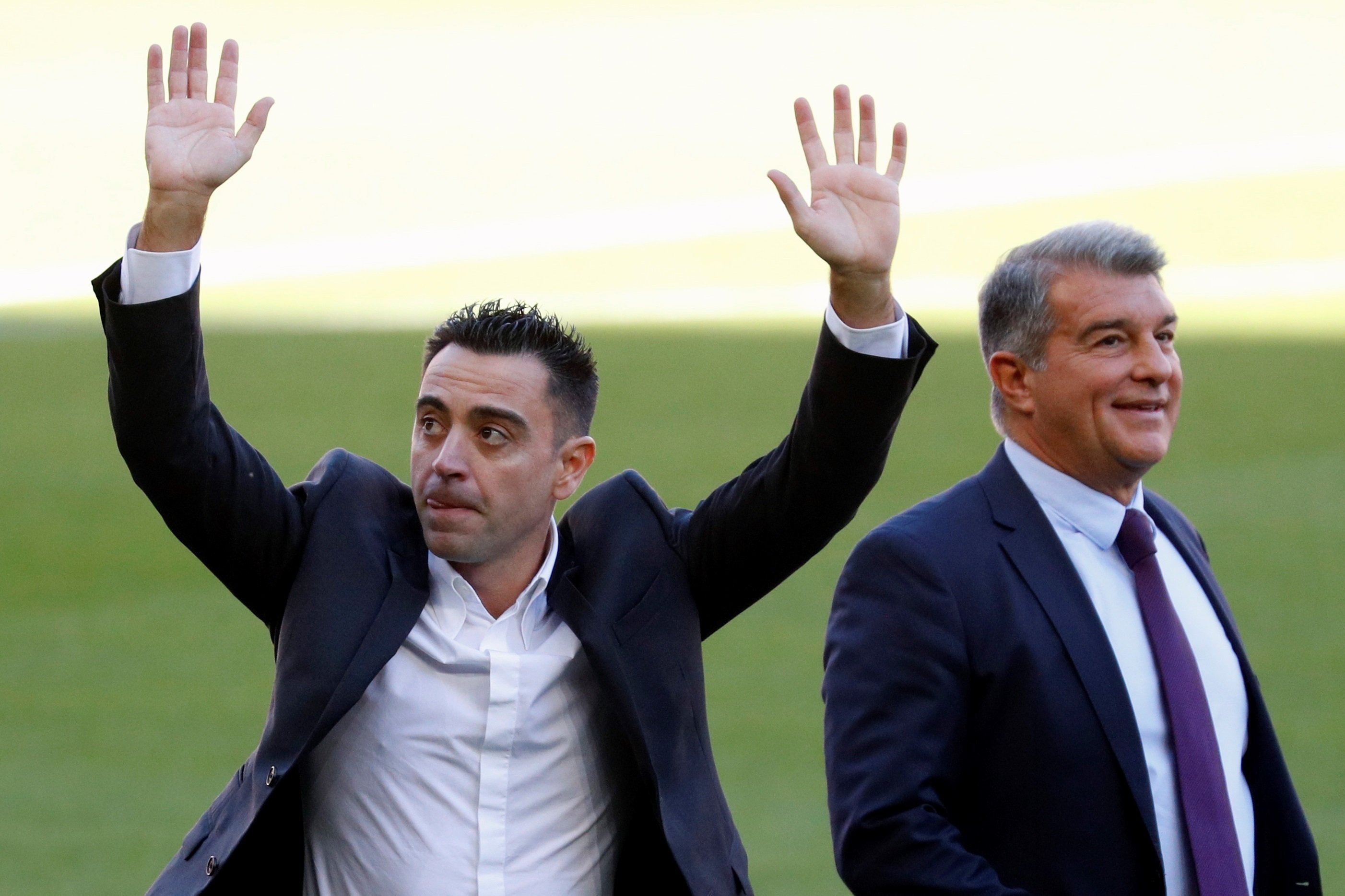 Xavi Hernández y Joan Laporta disparan el 'Polònia' con el 'Barçarrap': "Brutal"