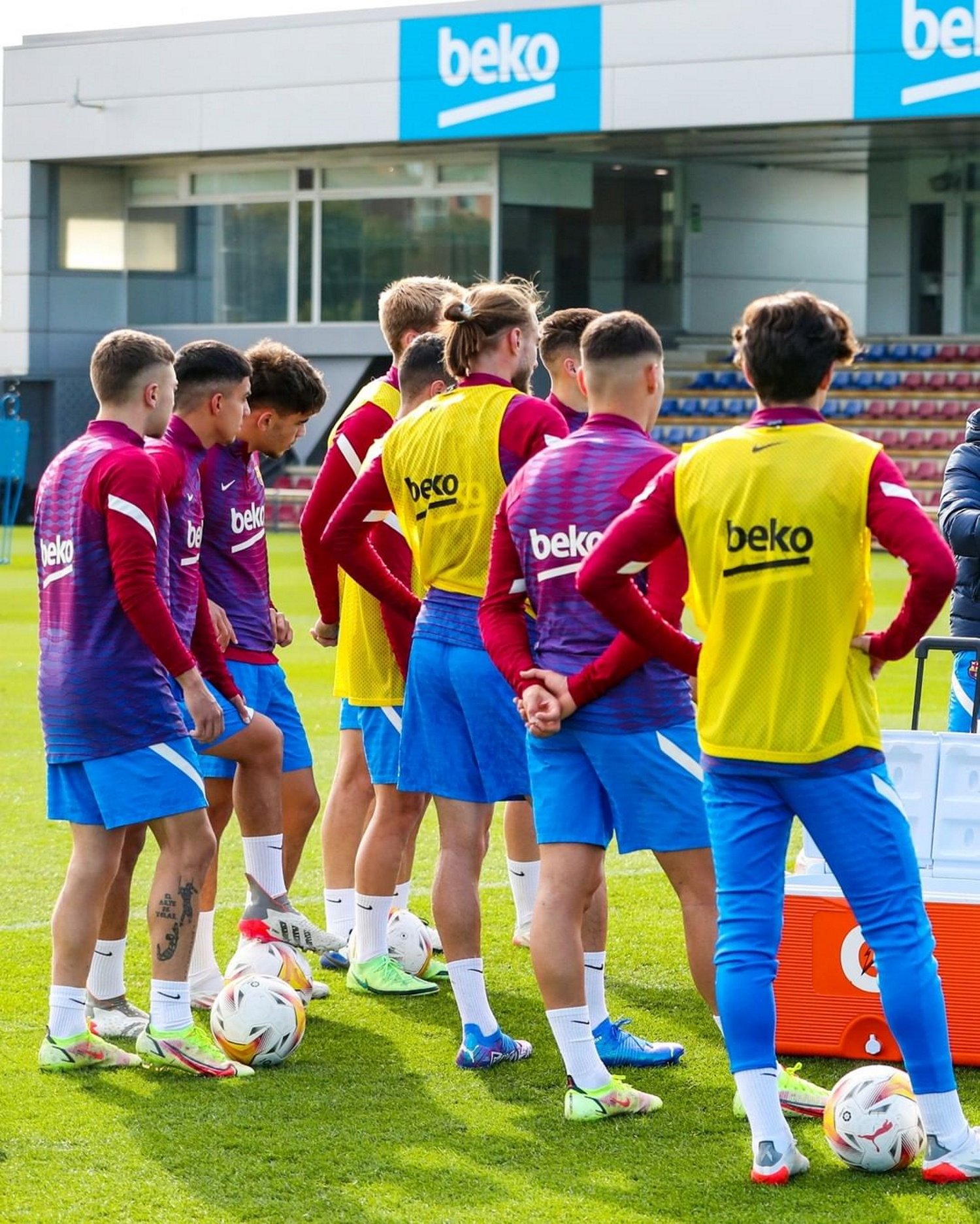 Un jugador del Barça "a punto de atropellar a una persona" con un patinete eléctrico