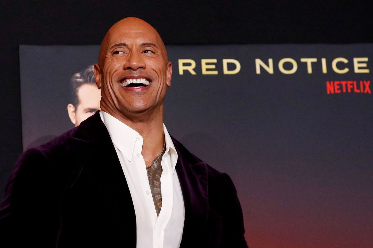 Es tan grande como se ve? Cuál es la estatura de Dwayne“la Roca” Johnson