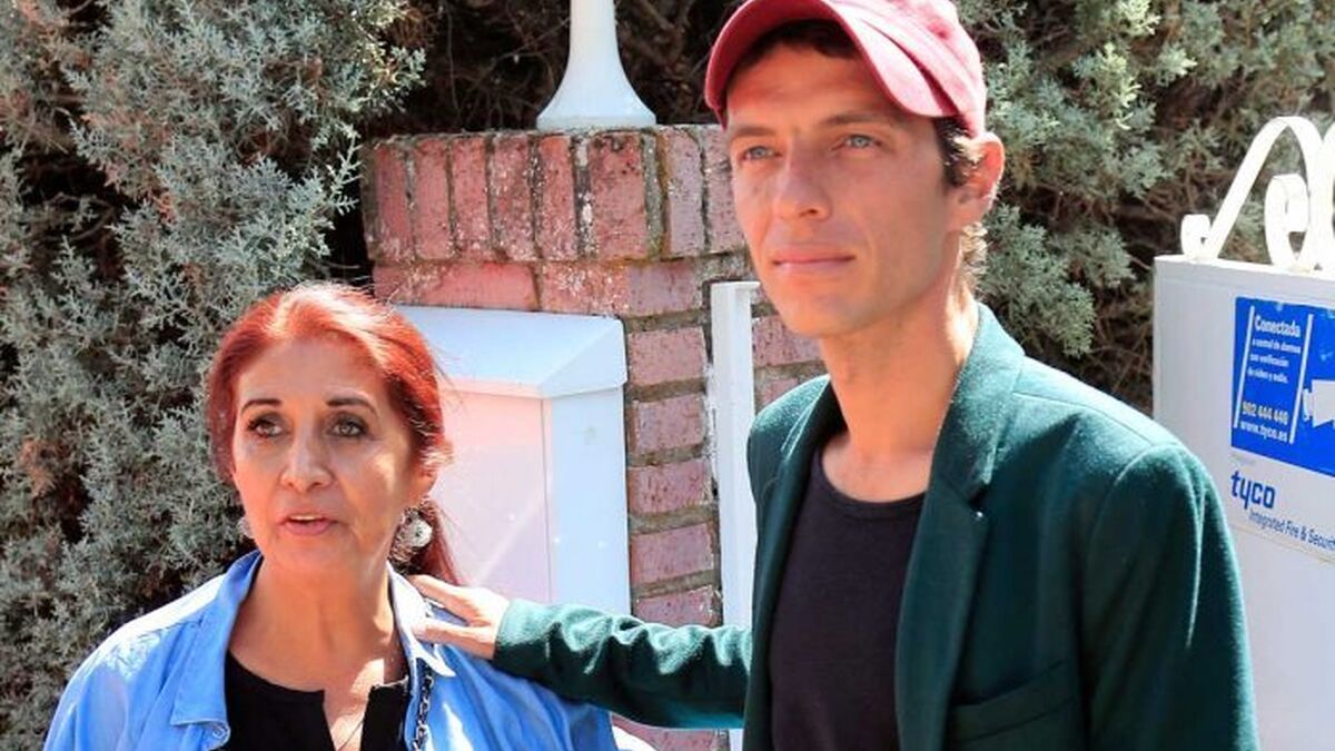 La mare de Camilín contracta una advocada per acabar amb les festes sense fre del fill de Camilo Sexto