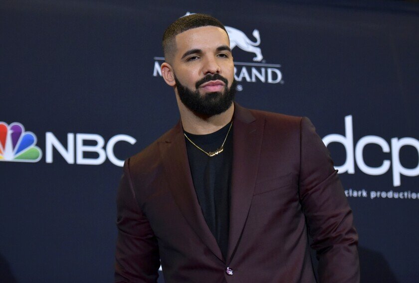 Drake tiene que justificarse ante sus vuelos privados sin nadie a bordo