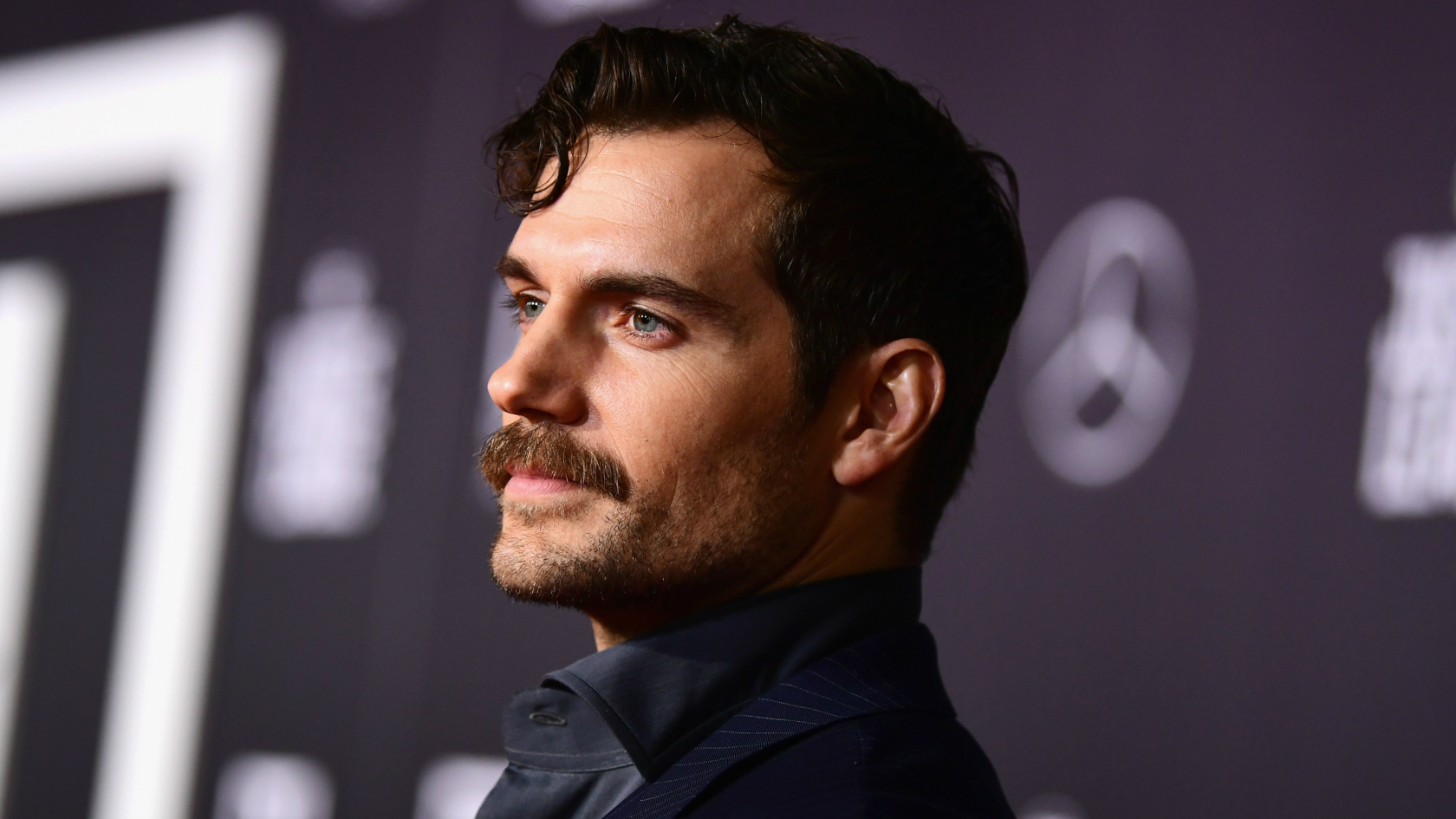 Henry Cavill está en la lista de regalos de Tom Cruise por Navidad (todos los famosos quieren estar)