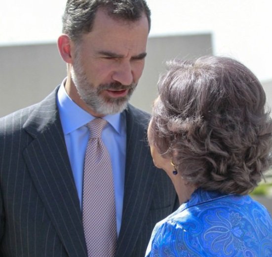 La reina Sofía, llamada de su hijo, Felipe VI, llorando. El día más oscuro
